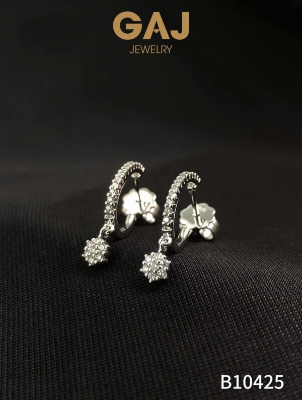 Bông tai Diamond Bloom