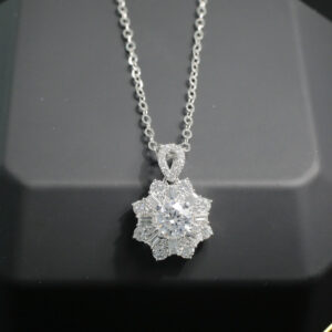 Mặt dây chuyền Enchanted Bloom