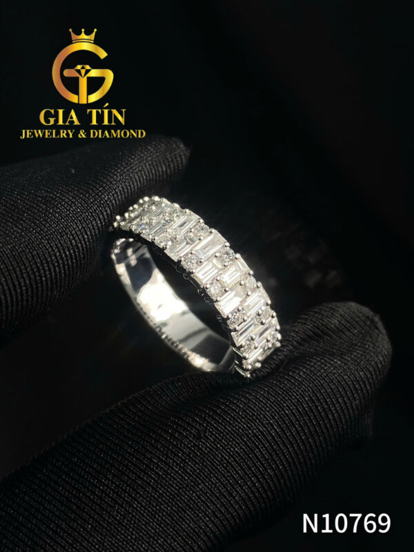 Nhẫn Timeless Brilliance