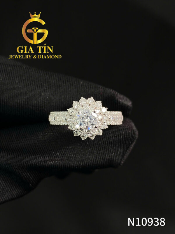 Ổ nhẫn Eternal Blossom