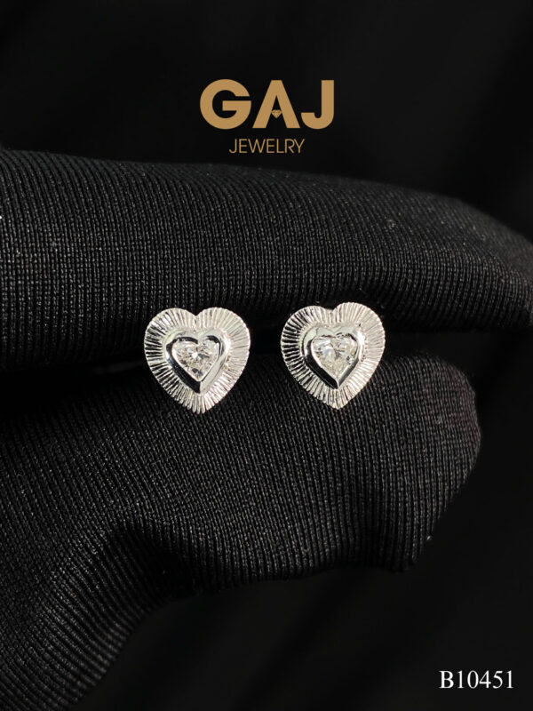 Bông tai "Eternal Love"